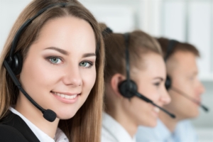 Outsourcing Answering Call Center from a smiling woman